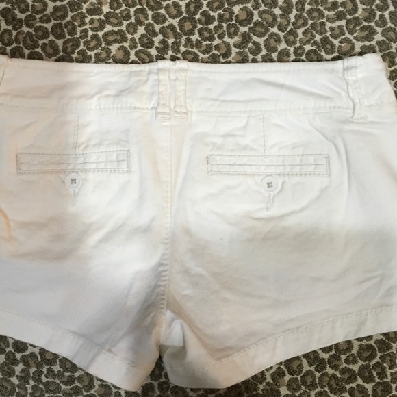Shorts - Picture 4 of 4
