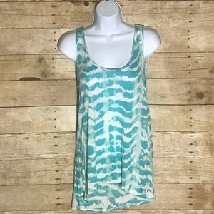 Guess boyfriend Tank size Small