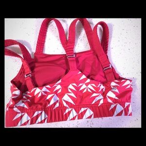 Oiselle Verrazano sports bra 6