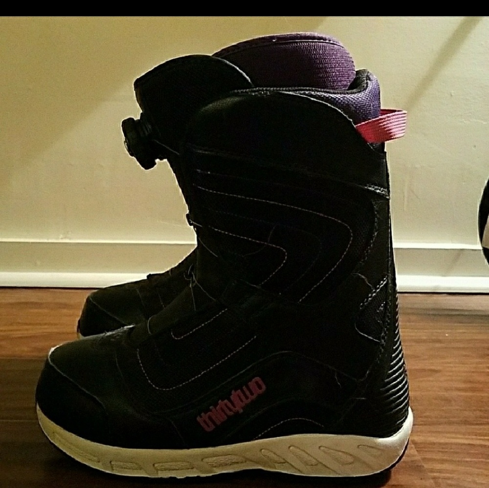 32 snowboard boots