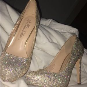 Silver/Glitter Pumps
