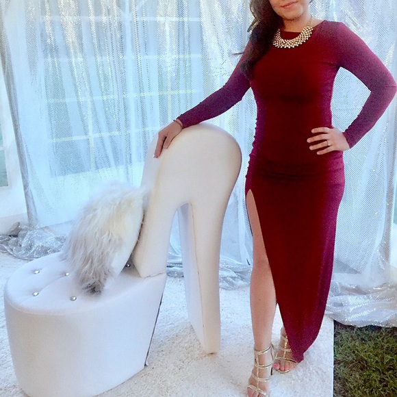 Burgundy Open leg dress - Picture 4 of 4