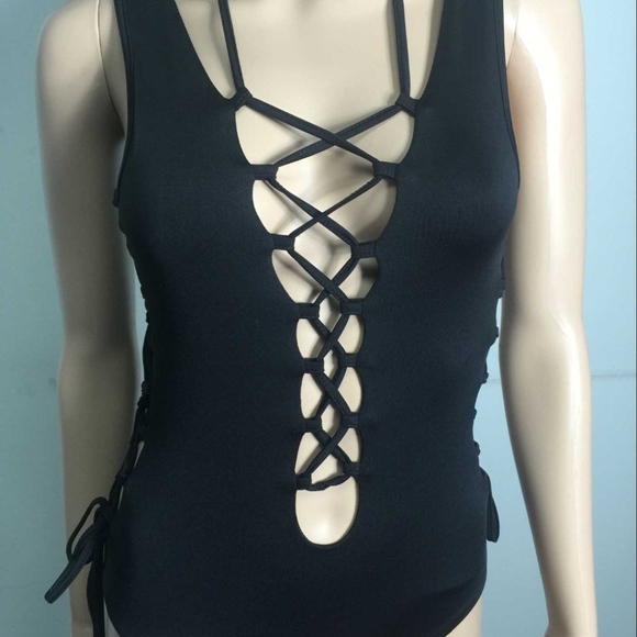 Swimwear - One Piece - Picture 3 of 3