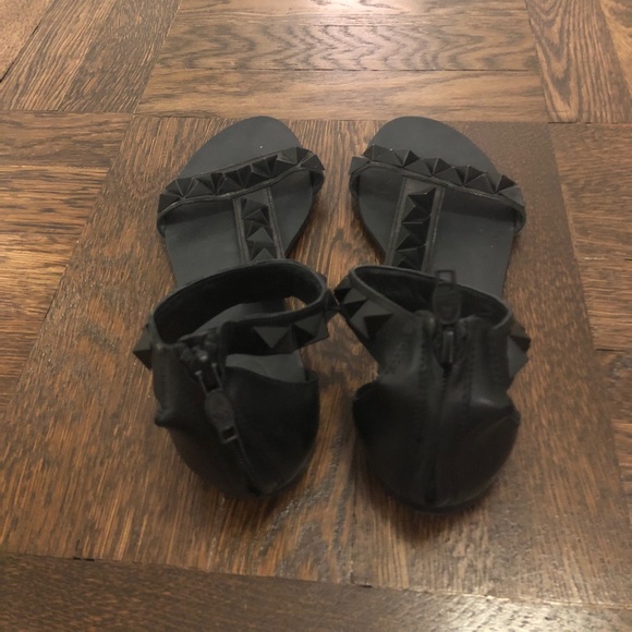 Ash Geometric Embossed Sandals - Picture 3 of 8