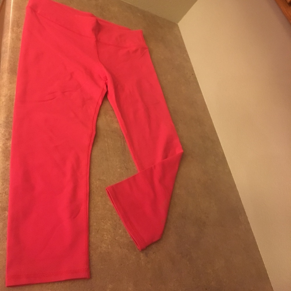Fabletics pink capris