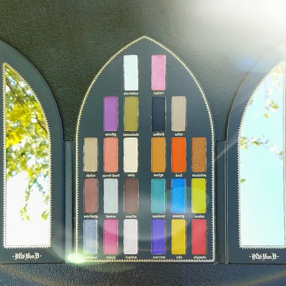 Kat Von D Saint Sinner Eyeshadow Palette