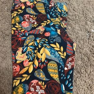 Lularoe amazing floral tc leggings