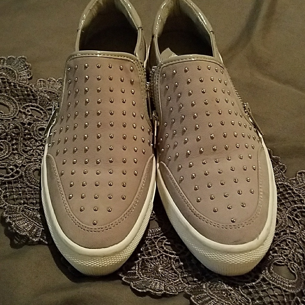 Gianni Bini Gray studded Loafers