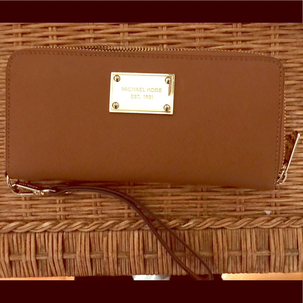 Michael Kors Wallet/Wristlet