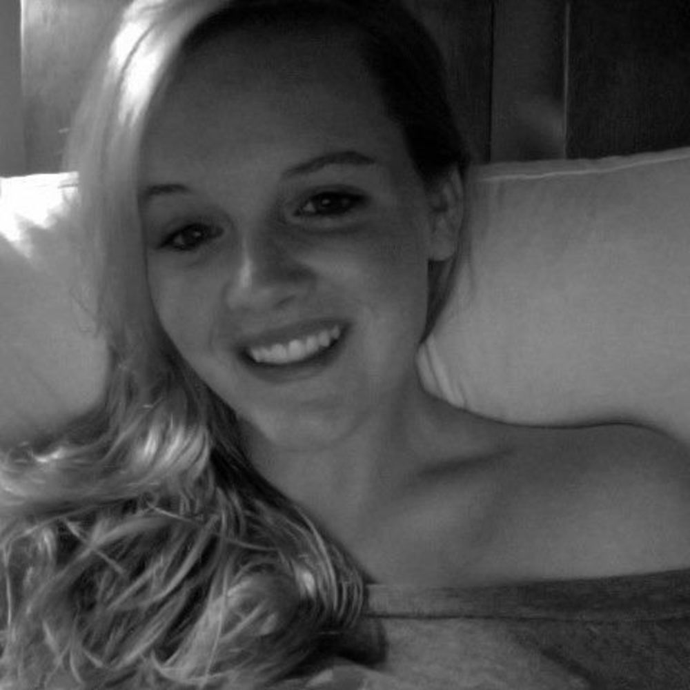 Meet your Posher, Aly