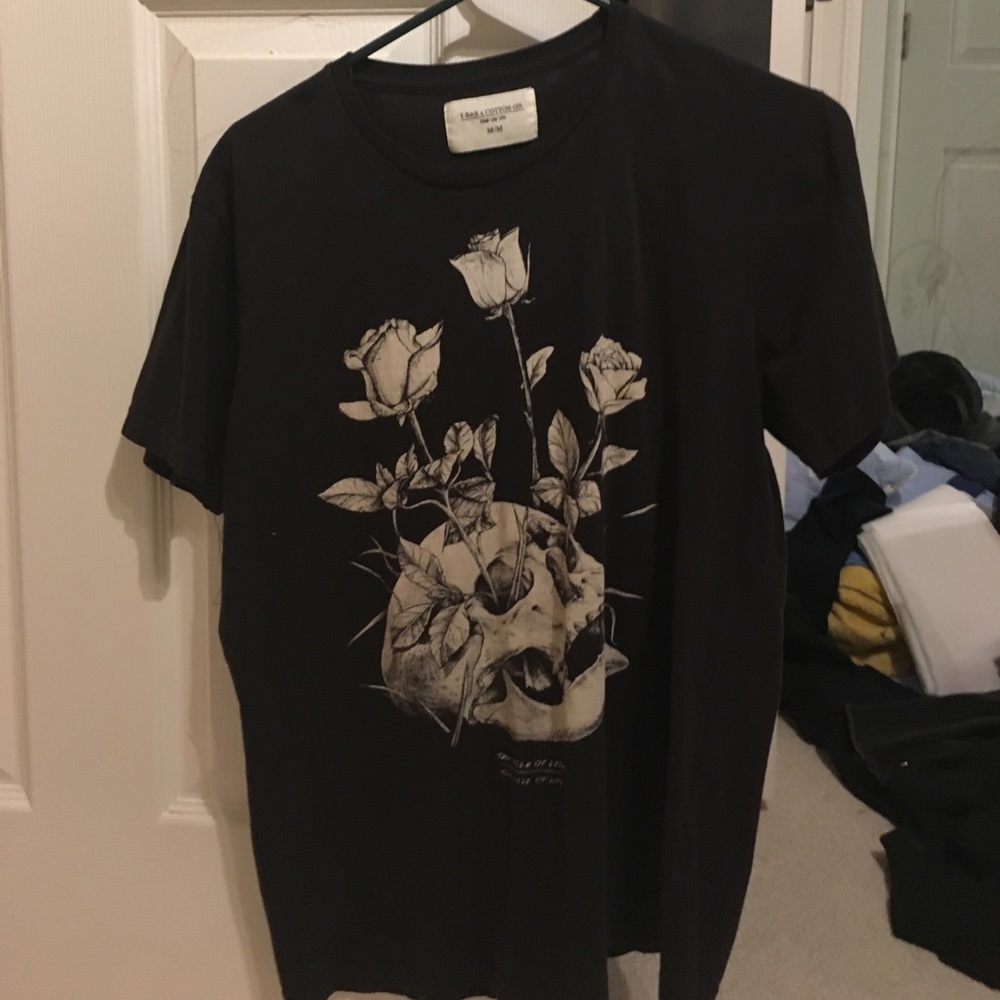 T bar x Cotton on skull and roses tee