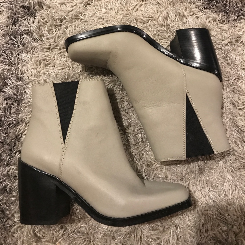 Shelly’s London grey booties