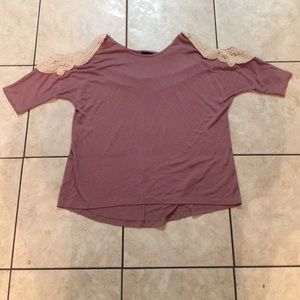 Women’s shirt