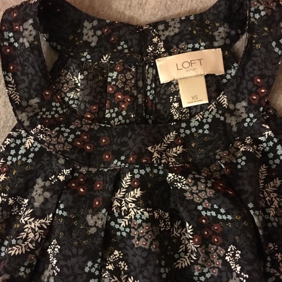 LOFT blouse - Picture 2 of 2