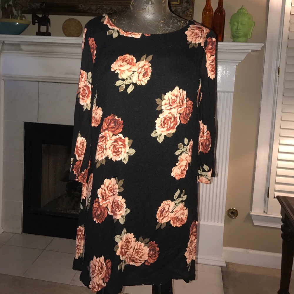 Floral Print Keyhole Dress