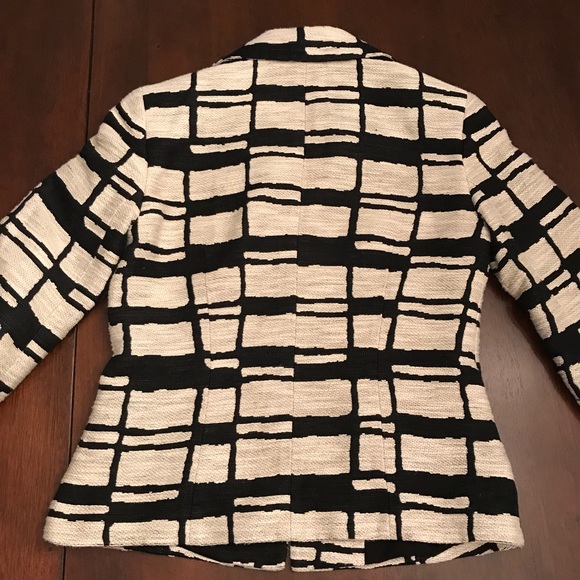 Sold Lafayette 148 New York Size 2 Blazer - Picture 6 of 8