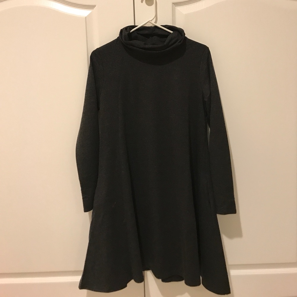 NWT Cowl Neck Shift Dress