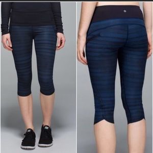 Lululemon top speed crop - size 6