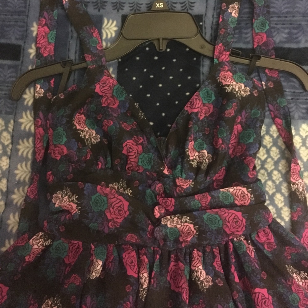 Vintage rose dress - Picture 2 of 4