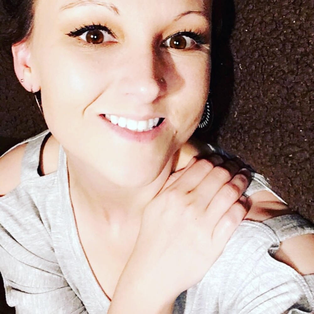 Meet your Posher, Ashlee