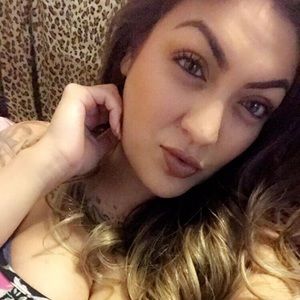 Meet your Posher, Salena