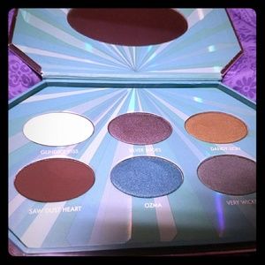 TARINA TARANTINO EMERALD PREETY EYESHADOW PALETTE