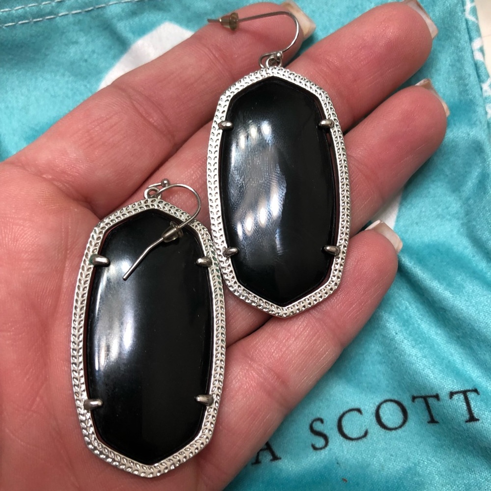 Kendra Scott earrings Black