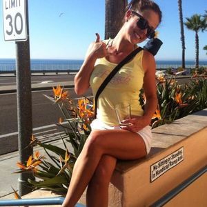 Meet your Posher, Crystal