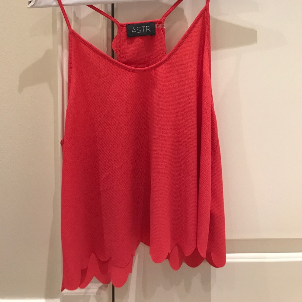 Silky crepe pink scallop ASTR tank