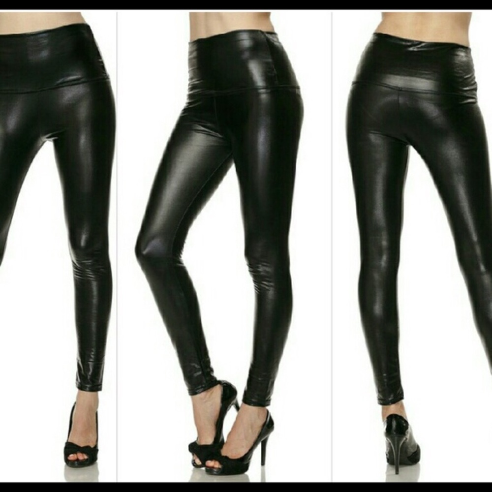 Faux leather liquid leggings