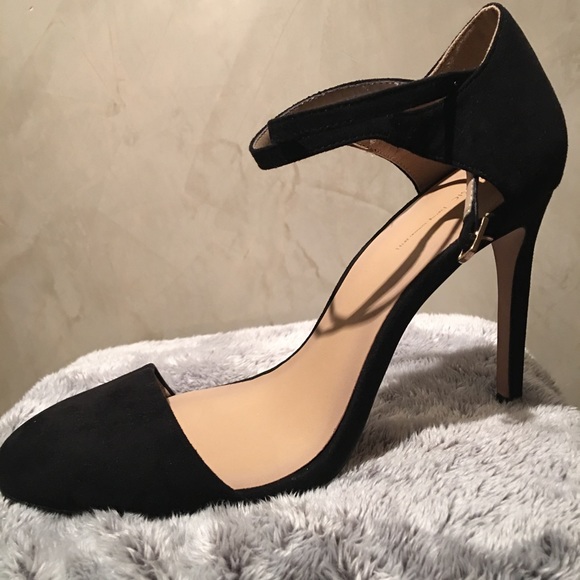Zara Shoes - Zara Black Suede Pumps Like New
