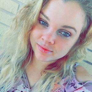 Meet your Posher, Clara