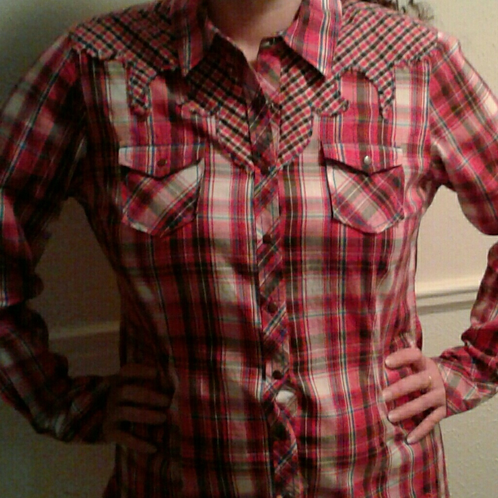 Western style long sleeve shirt