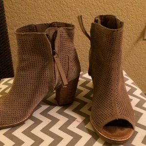 Toms booties. Size 5.0