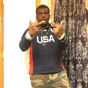 Meet your Posher, Gregory