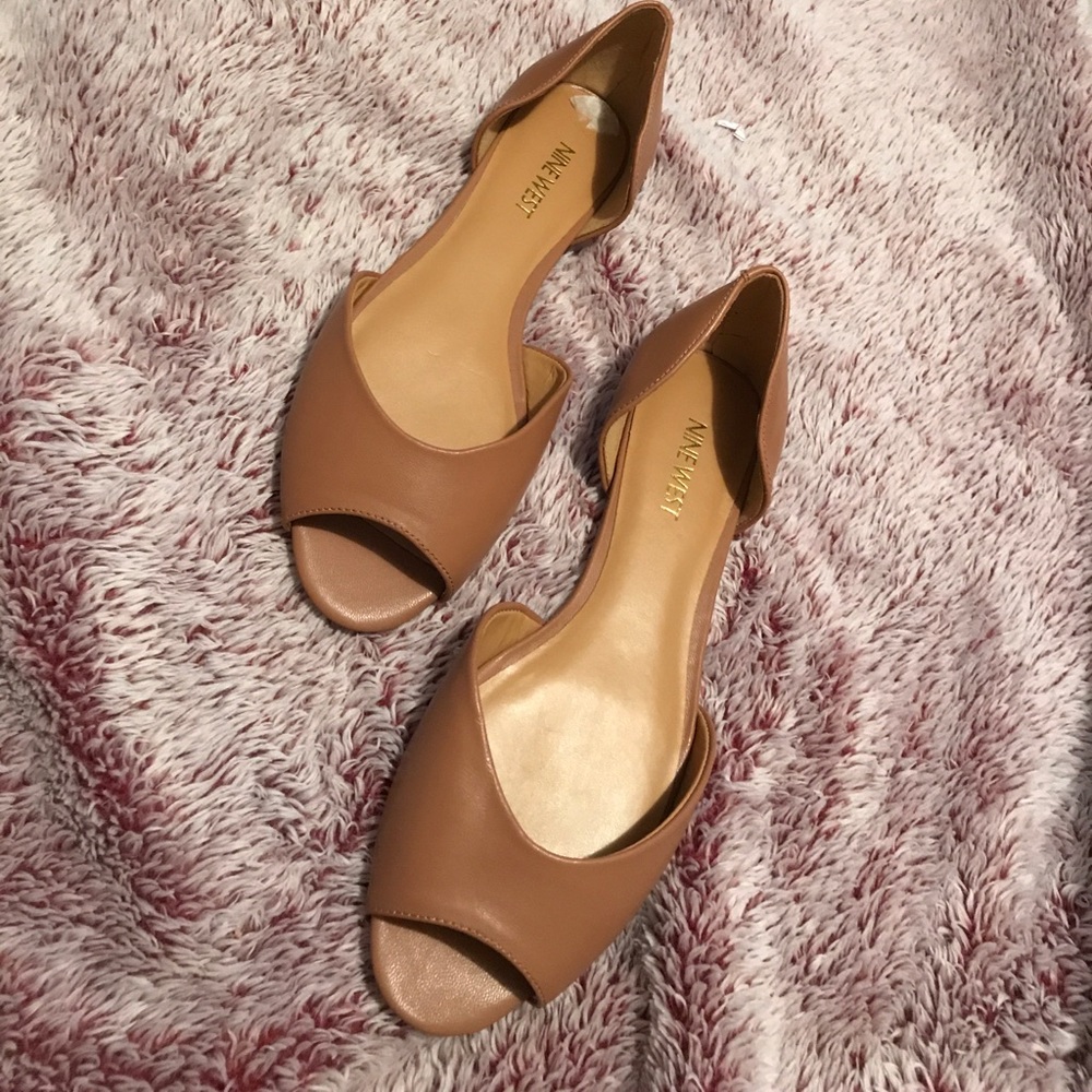 Nine West Nude flats