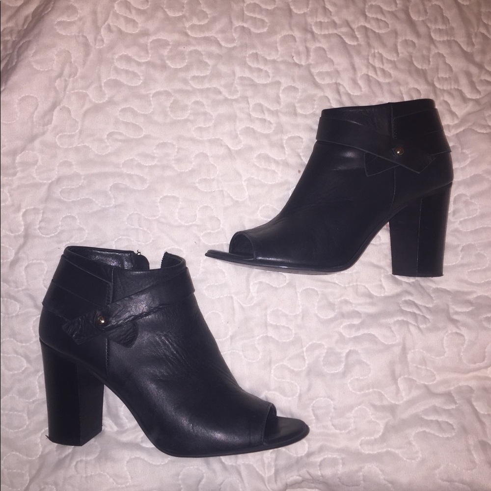 Steve Madden peep toe Chunky Heels