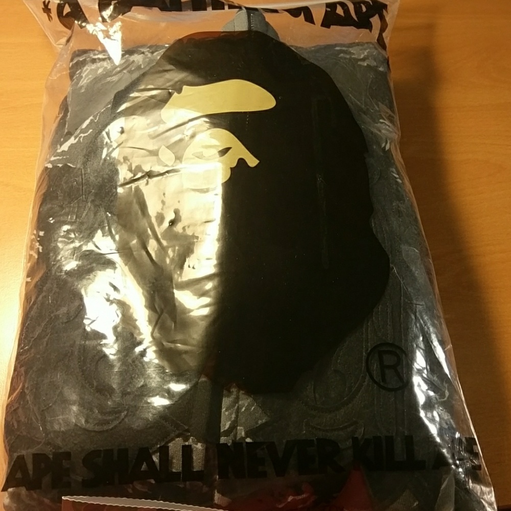BAPE BLACK CAMO TIGER HOODIE! VERY RARE!