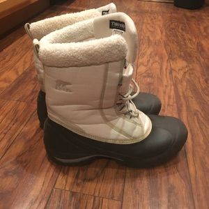 Sorel Cumberland Sz 11 insulated snow boots flaws