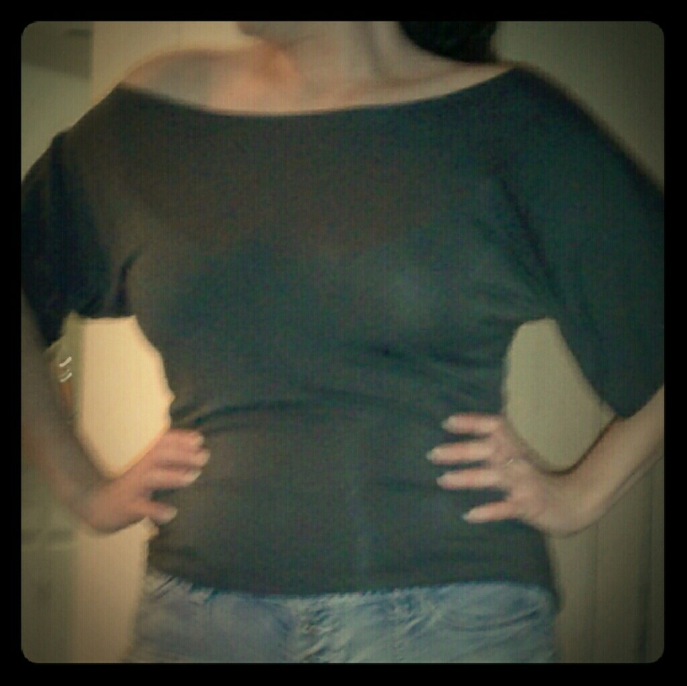 Off shoulder shirt