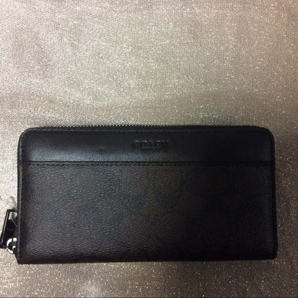 NEW!! Coach Wallet