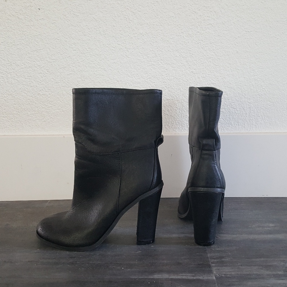 Black Basic Diva Booties