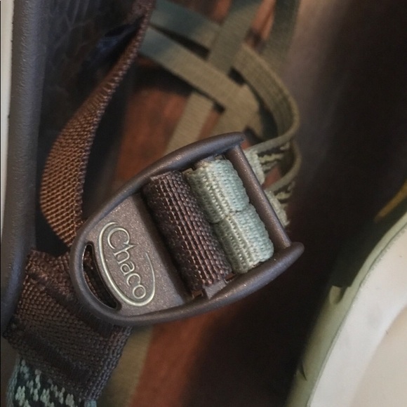 Size 8 Green Chacos - Picture 4 of 5