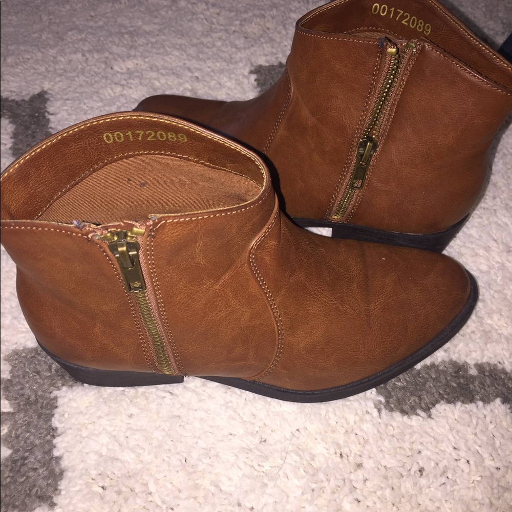 mini boots forever 21 free shipping