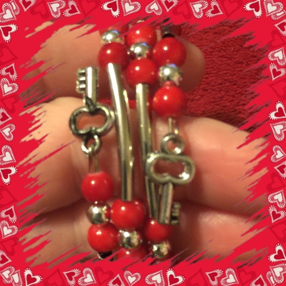 🌹Pretty NEW Silver & Red Coral Wrap Brac - Picture 3 of 6