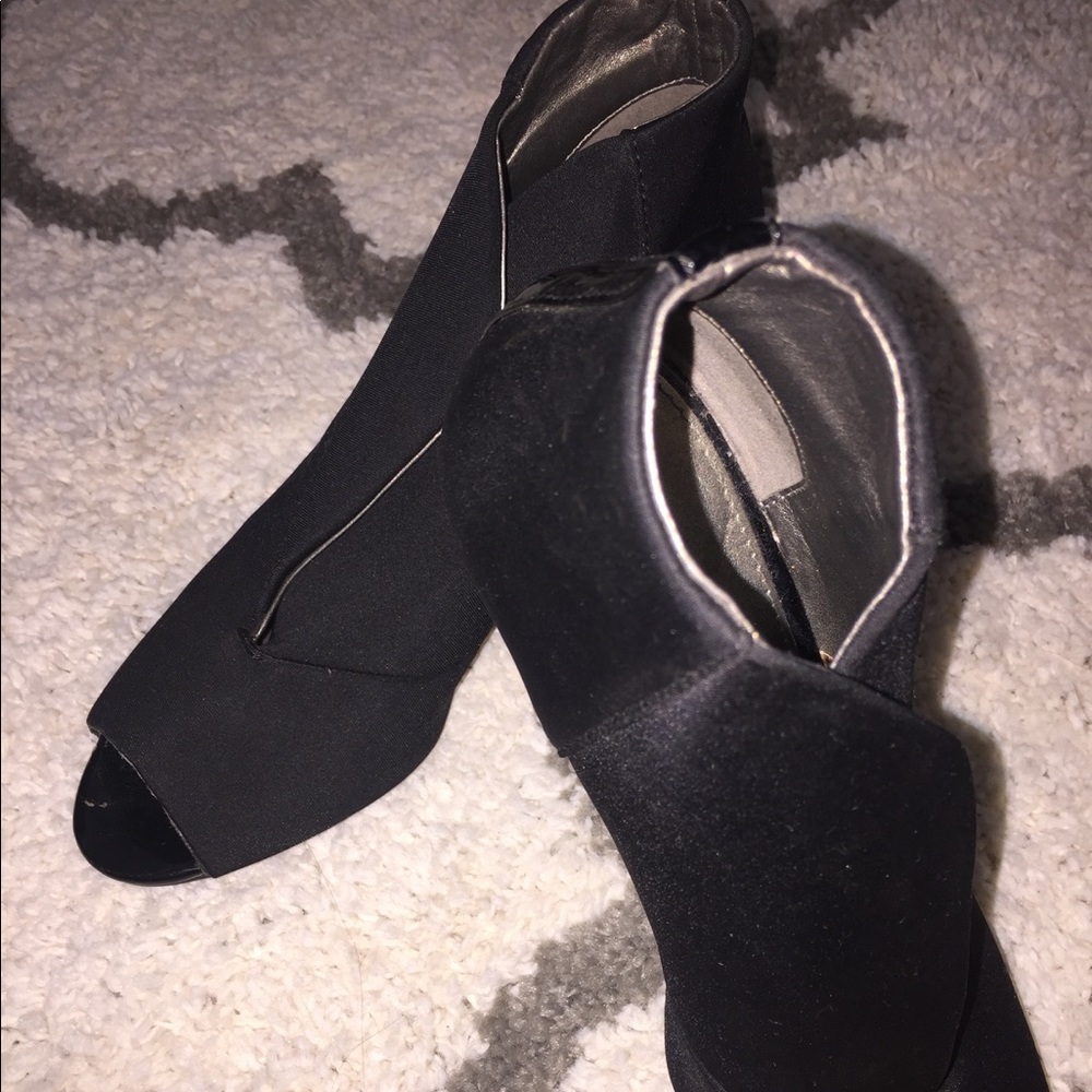 black sandals good material free shipping