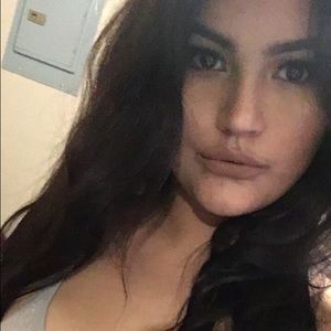 Meet your Posher, Elena