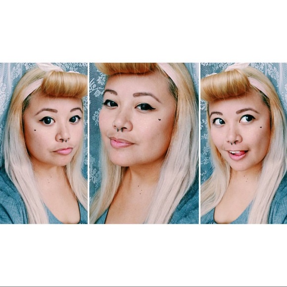 Meet your Posher, Nina - Picture 2 of 2