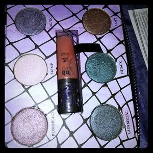 Urban decay The feminine palette