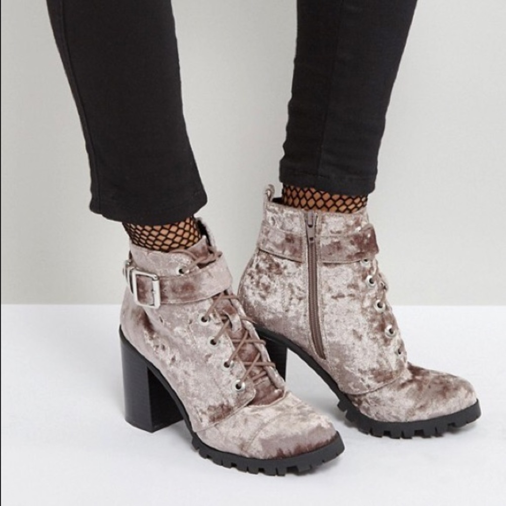 Rugged Sole Velvet Hiker Boots